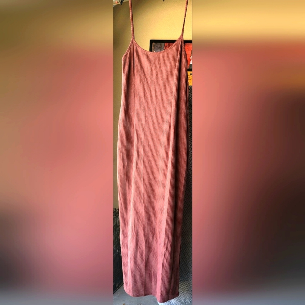 PrettyLittleThing Pink Sleeveless Slip Maxi Dress